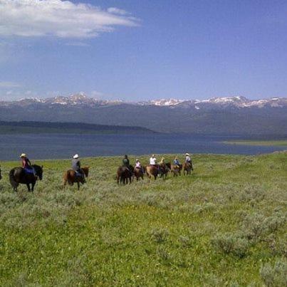 Hotel Parade Rest Ranch West Yellowstone Exterior foto